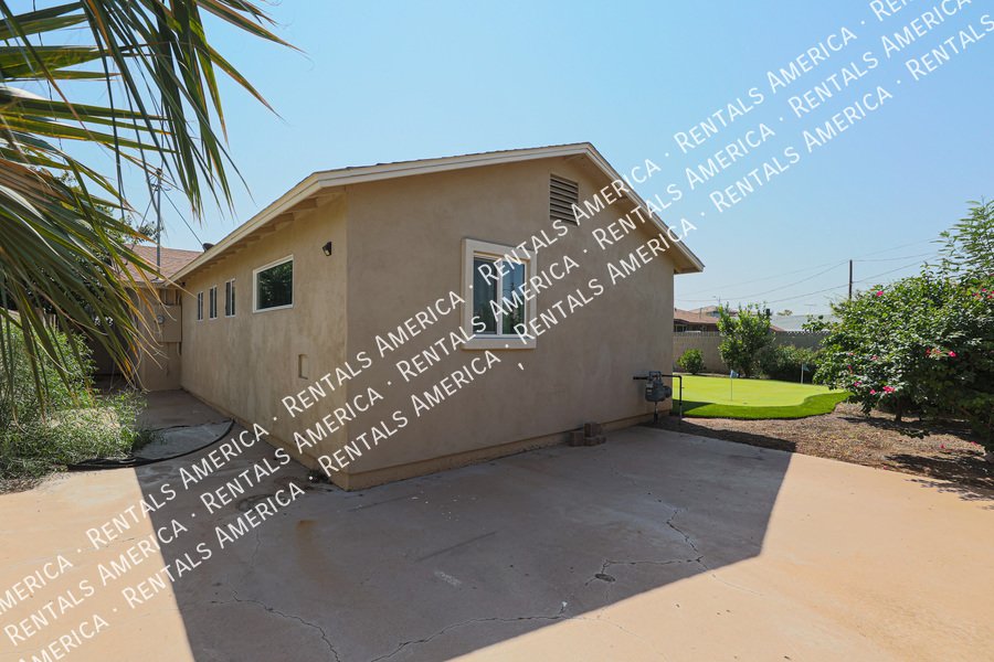 BEAUTIFULLY UPDATED 4BR IN SCOTTSDALE ESTATES property image
