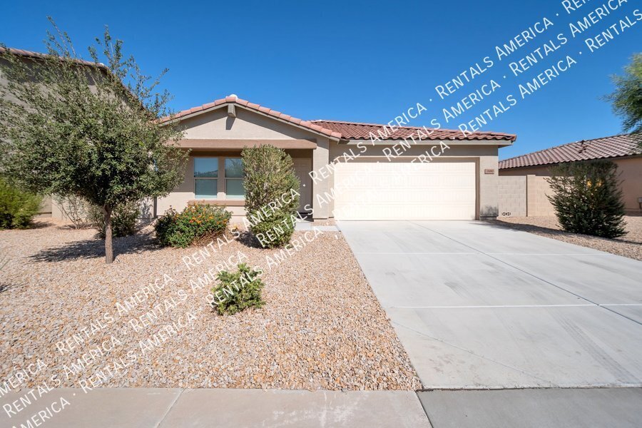 4 Bedroom home w/beautiful Floor Plan property image