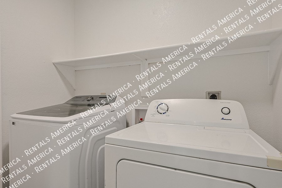 Completely Remodeled 3 bedroom 2.5 Bath Home Available Now property image