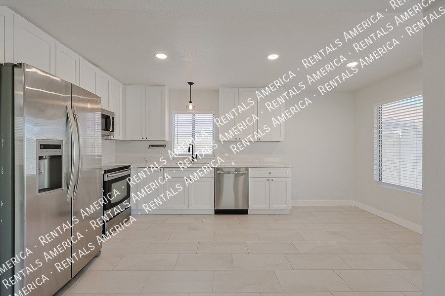 Completely Remodeled 3 bedroom 2.5 Bath Home Available Now property image