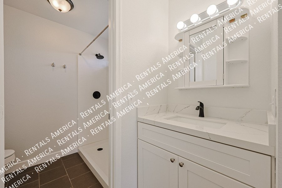 Completely Remodeled 3 bedroom 2.5 Bath Home Available Now property image