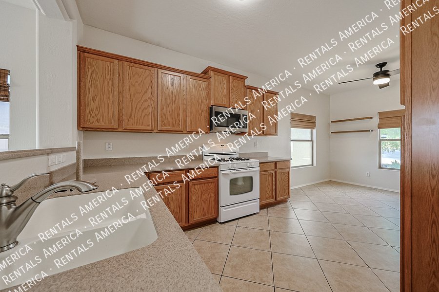 15289 W Desert Hills Dr property image