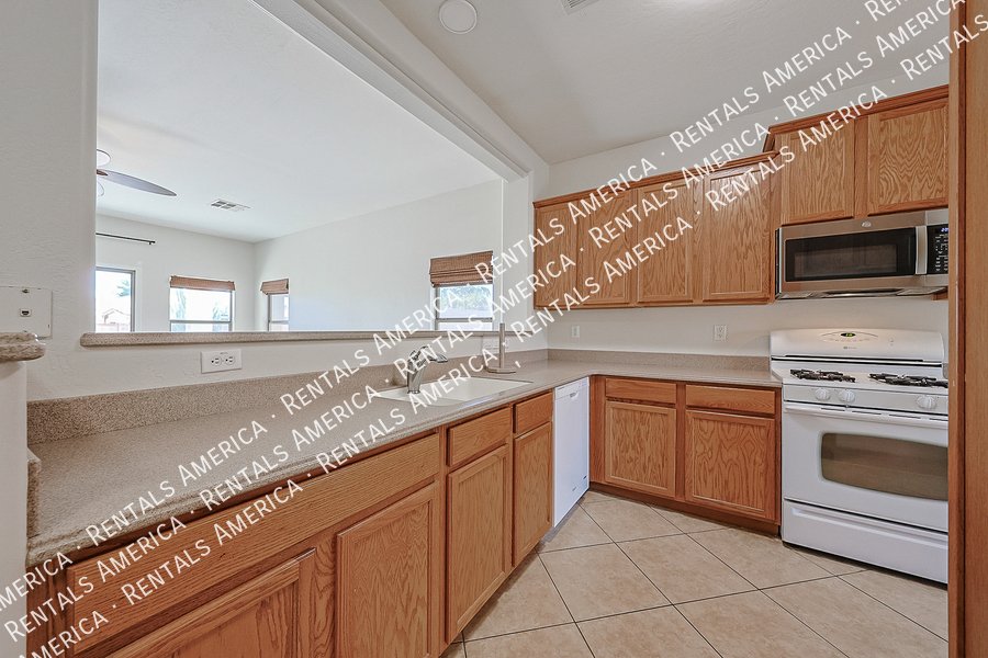 15289 W Desert Hills Dr property image