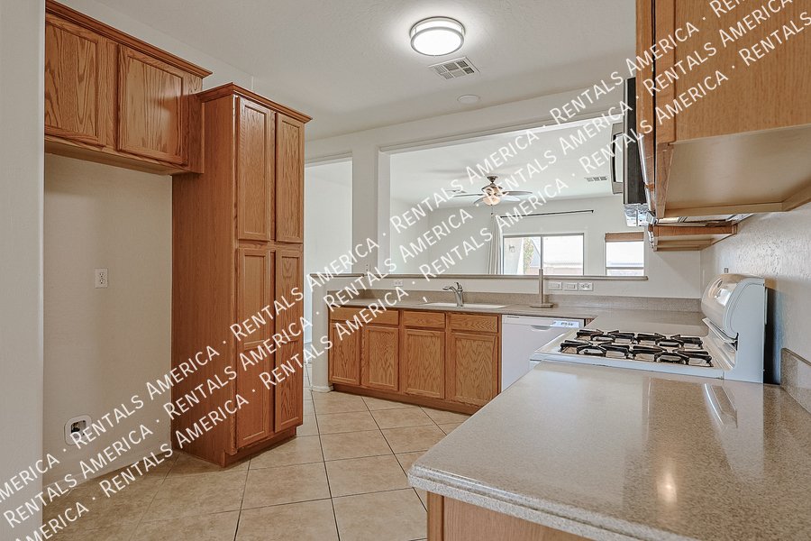 15289 W Desert Hills Dr property image
