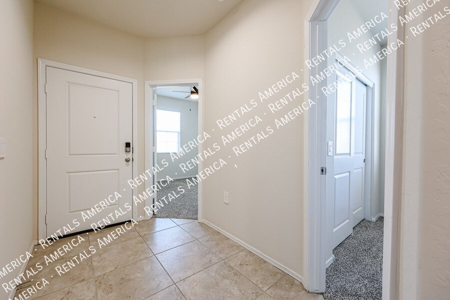Available 4 bed 2bath Corner Lot Buckeye property image