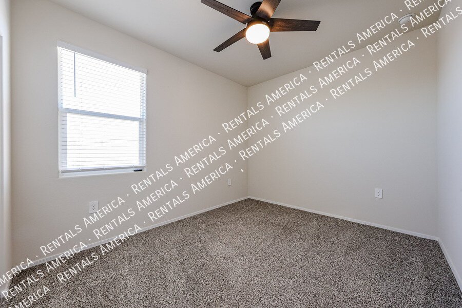 Available 4 bed 2bath Corner Lot Buckeye property image