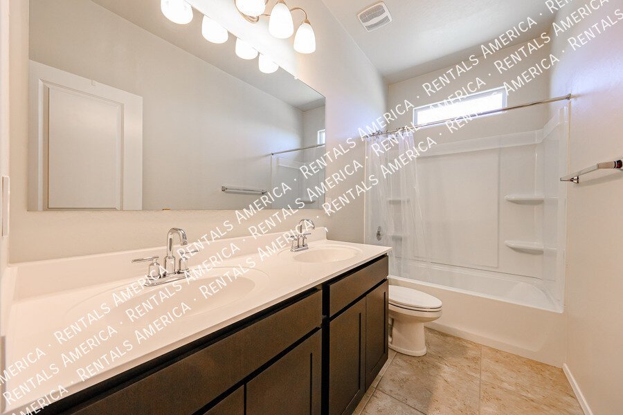 Available 4 bed 2bath Corner Lot Buckeye property image