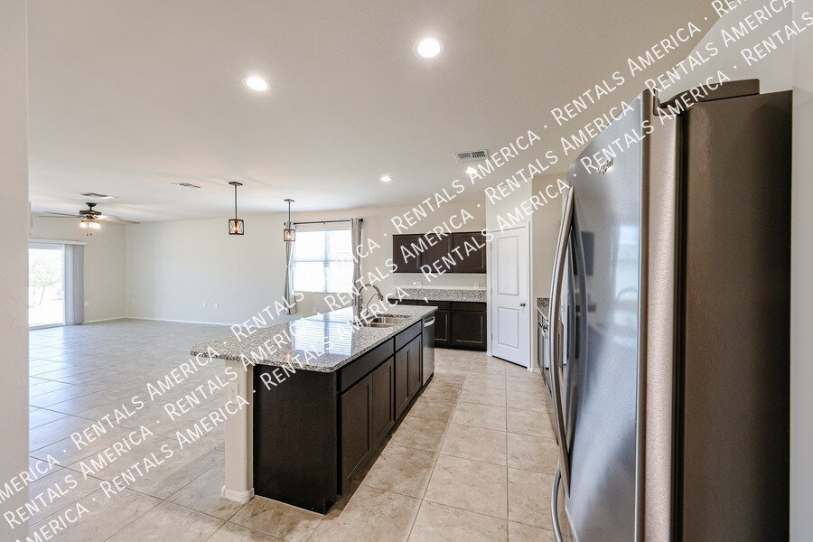 Available 4 bed 2bath Corner Lot Buckeye property image