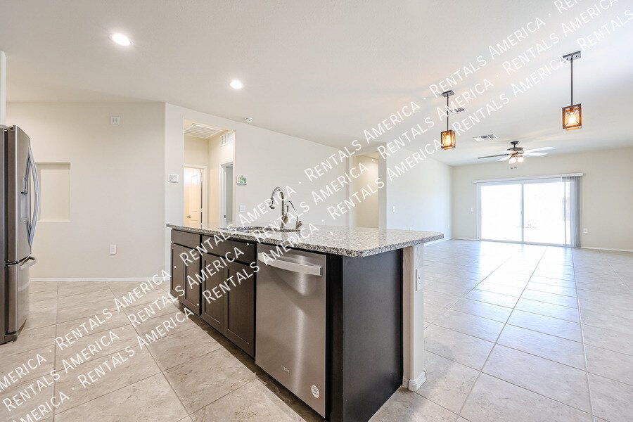 Available 4 bed 2bath Corner Lot Buckeye property image