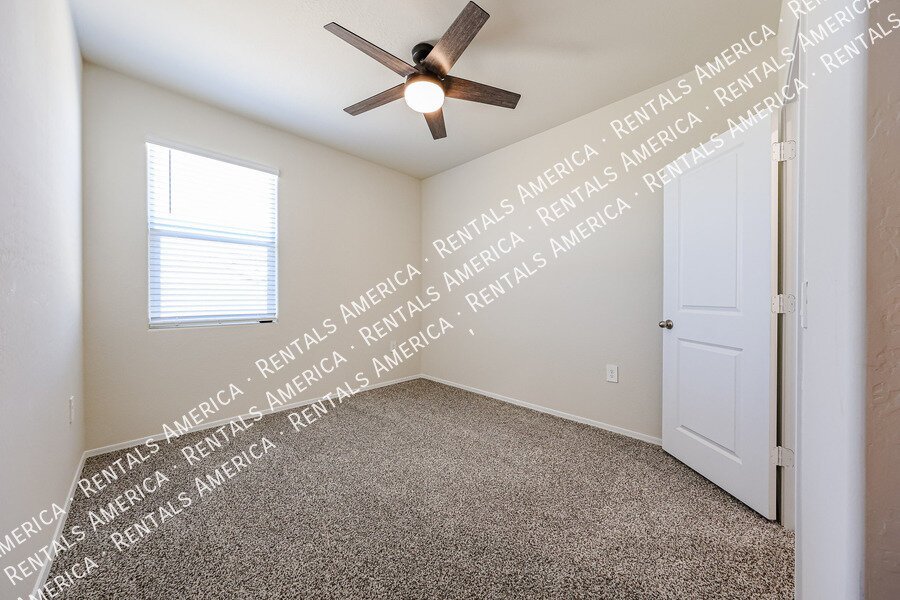 Available 4 bed 2bath Corner Lot Buckeye property image