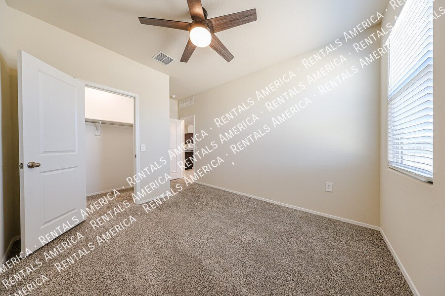Available 4 bed 2bath Corner Lot Buckeye property image