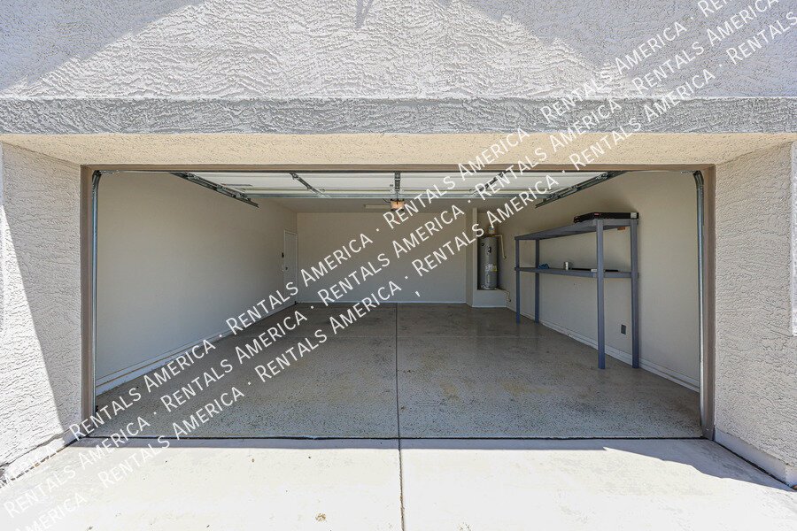 Available 4 bed 2bath Corner Lot Buckeye property image