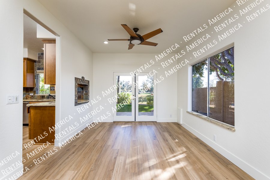 RENOVATED 5 BEDROOM IN WATERS EDGE @ OCOTILLO property image