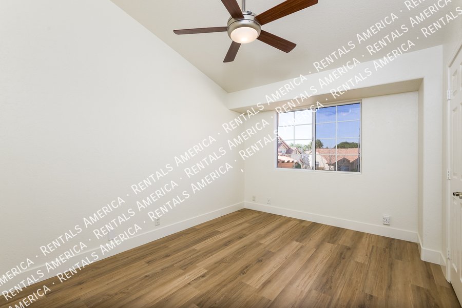 RENOVATED 5 BEDROOM IN WATERS EDGE @ OCOTILLO property image
