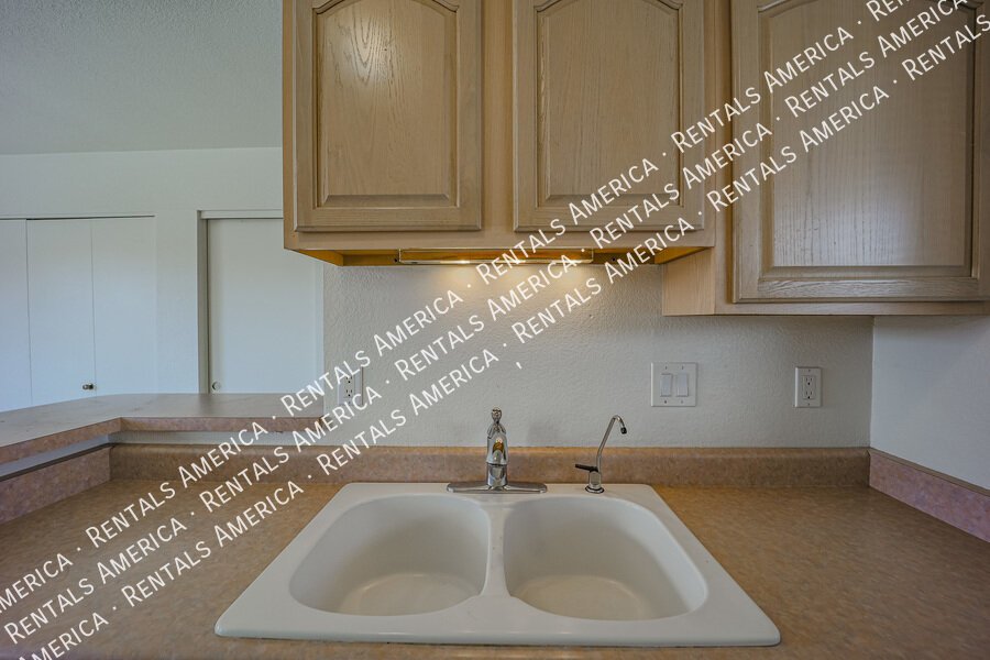 Move in special - 1 month free on 12-month lease! property image