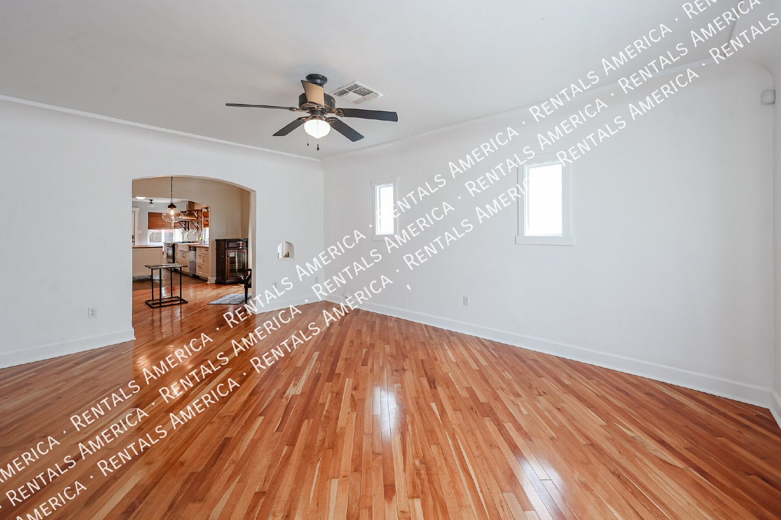 724 E Portland St property image