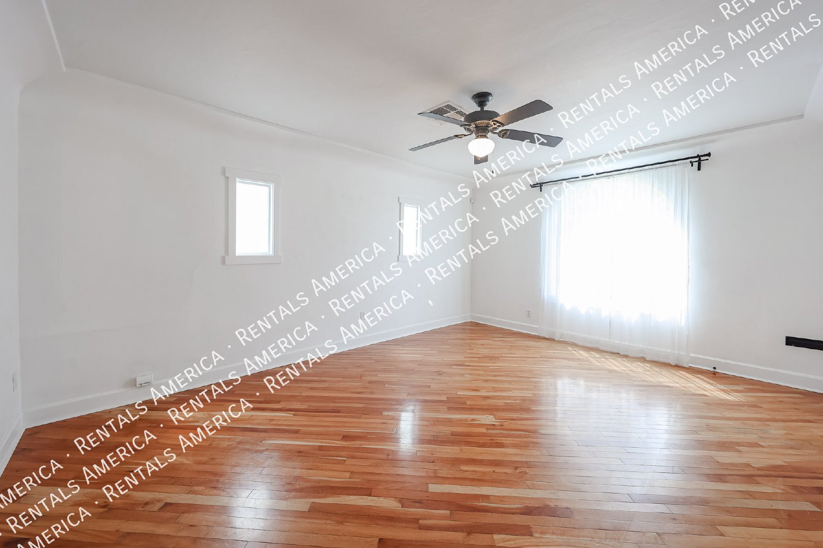724 E Portland St property image