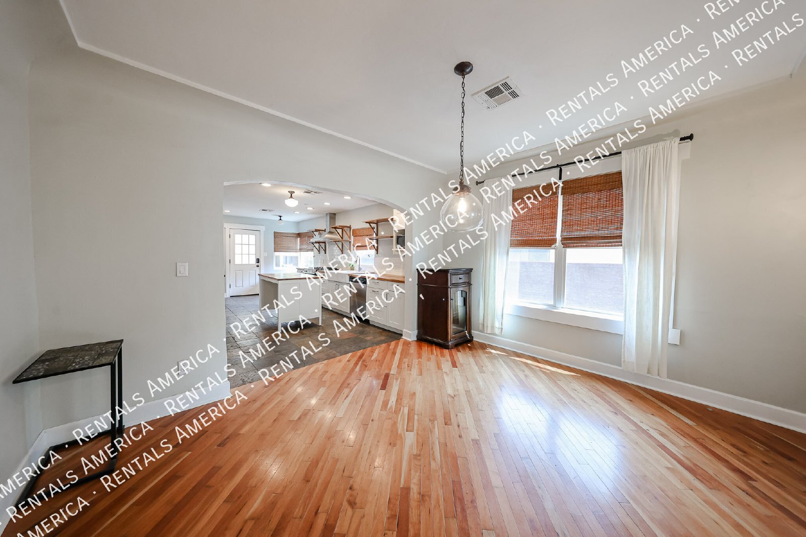 724 E Portland St property image