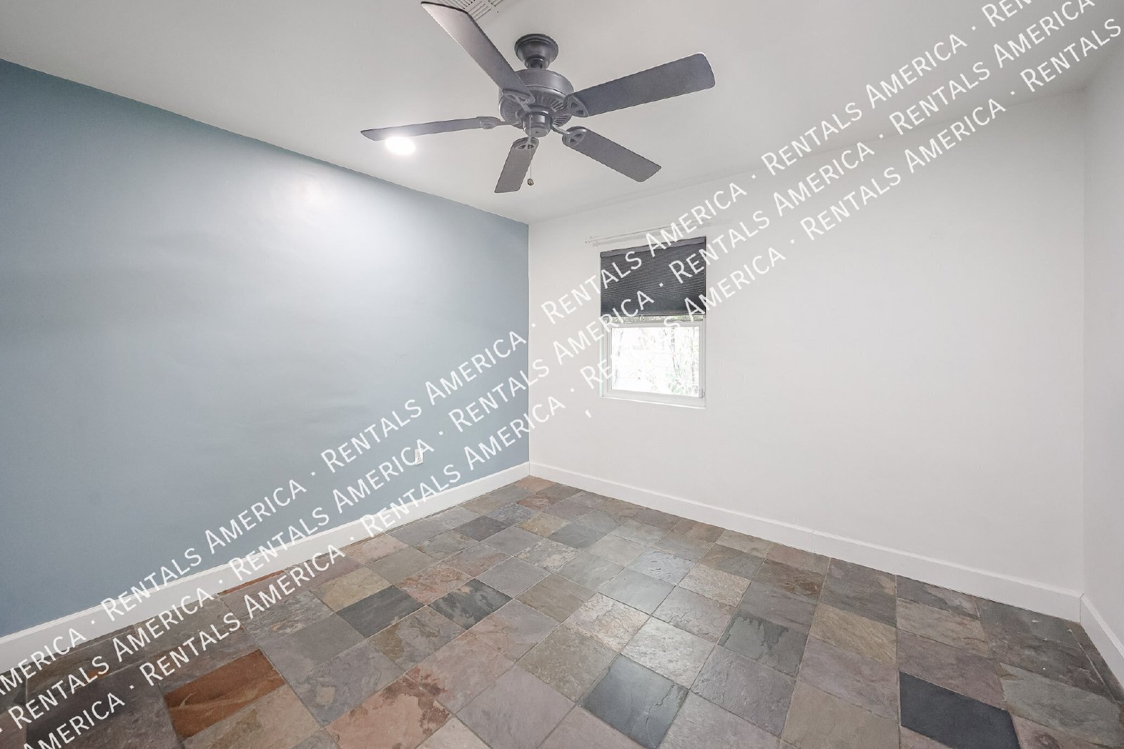 724 E Portland St property image