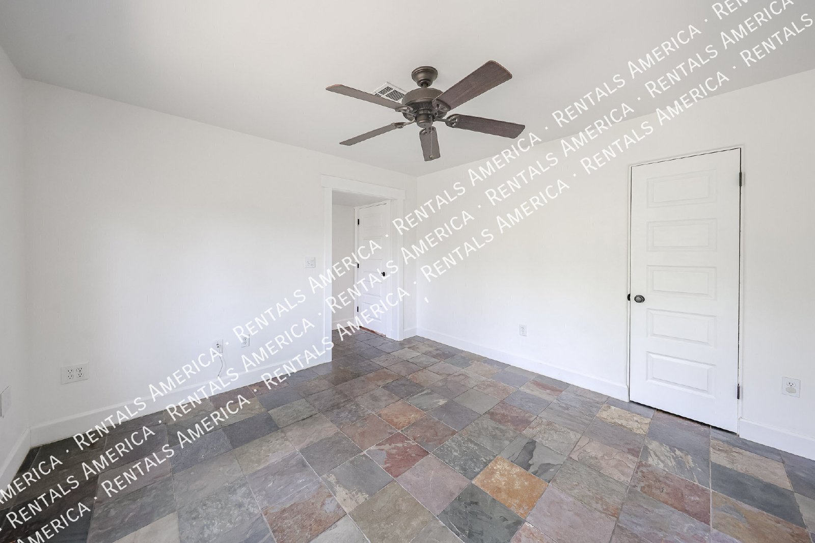724 E Portland St property image