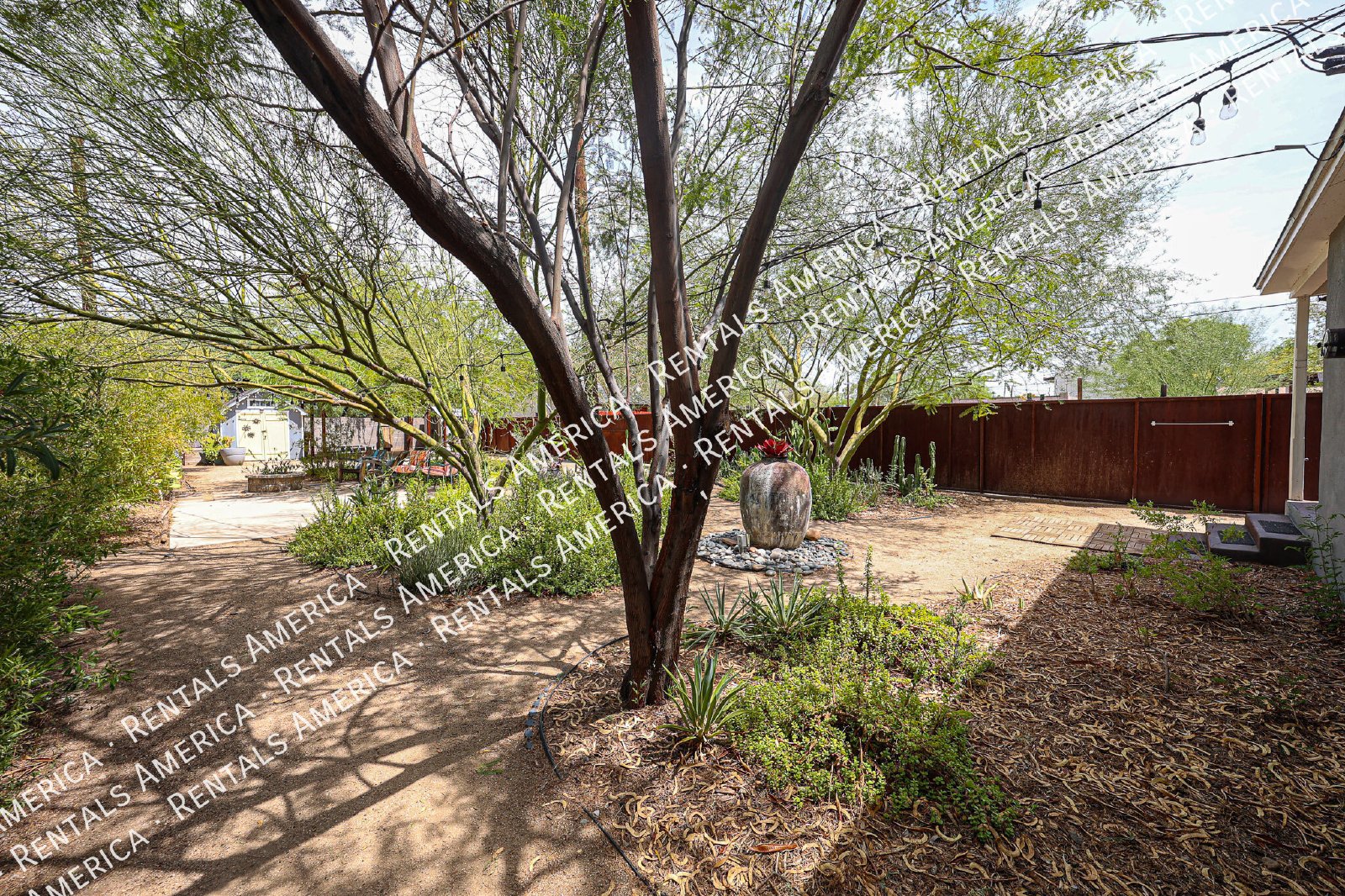 724 E Portland St property image
