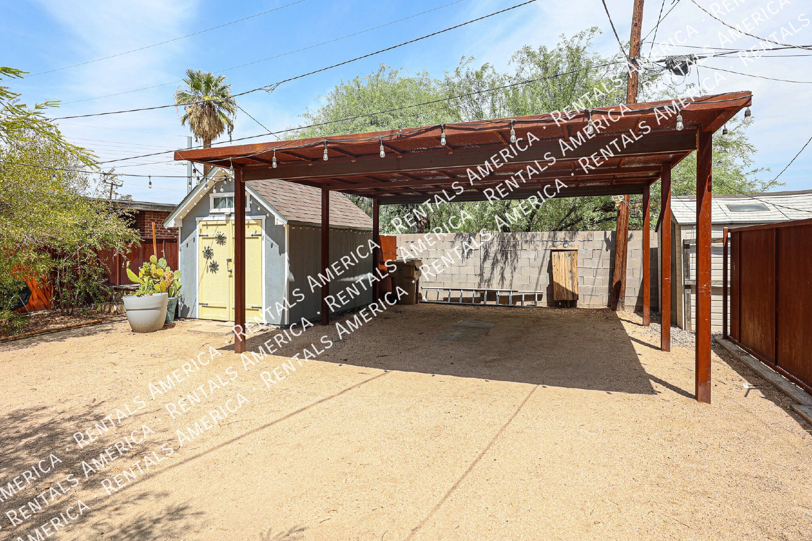 724 E Portland St property image