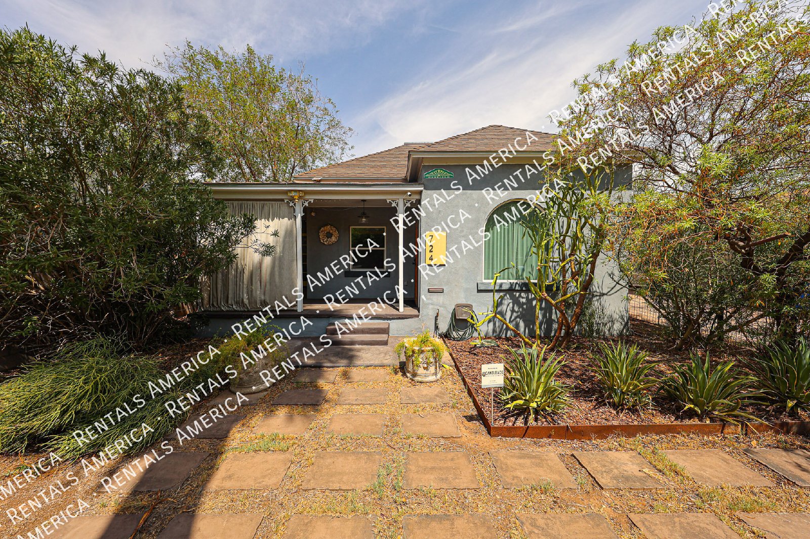 724 E Portland St property image