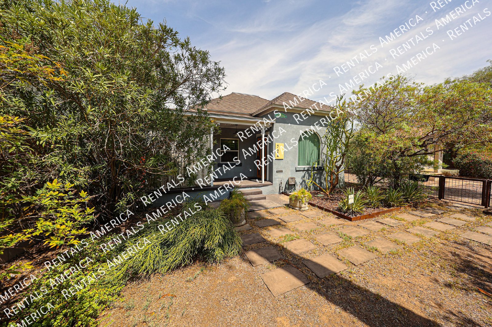 724 E Portland St property image