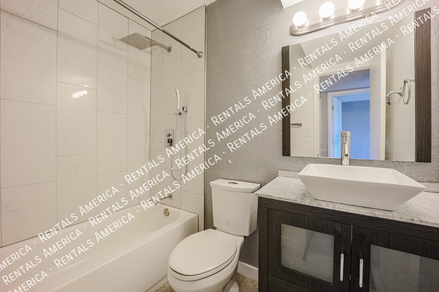 Nice Scottsdale Condo with Great Location! property image
