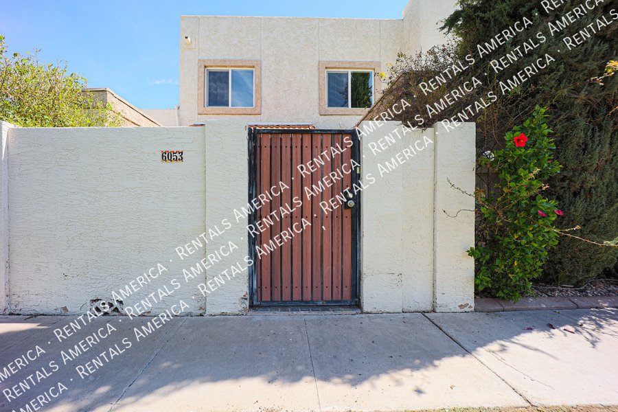 Nice Scottsdale Condo with Great Location! property image