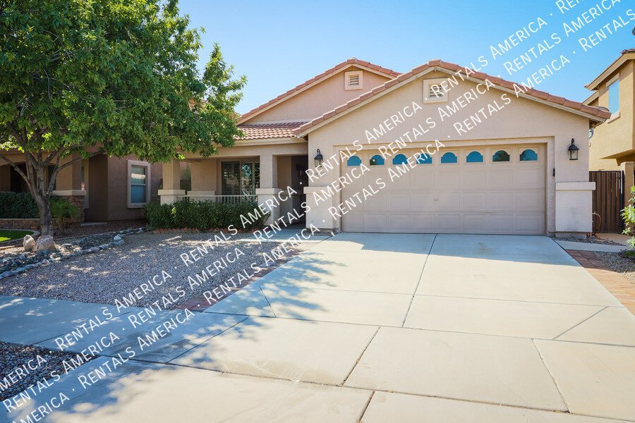 Queen Creek home on a golf course! property image