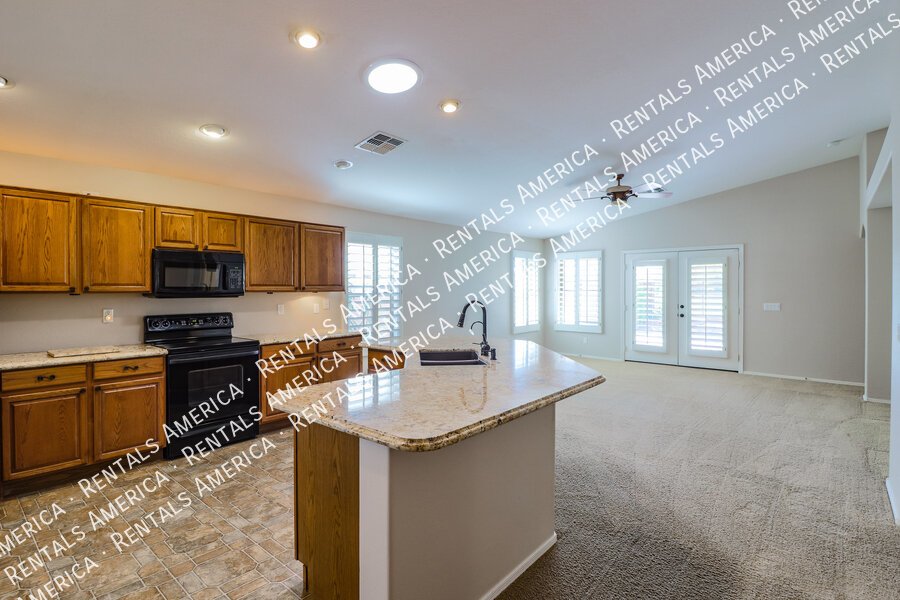 Queen Creek home on a golf course! property image