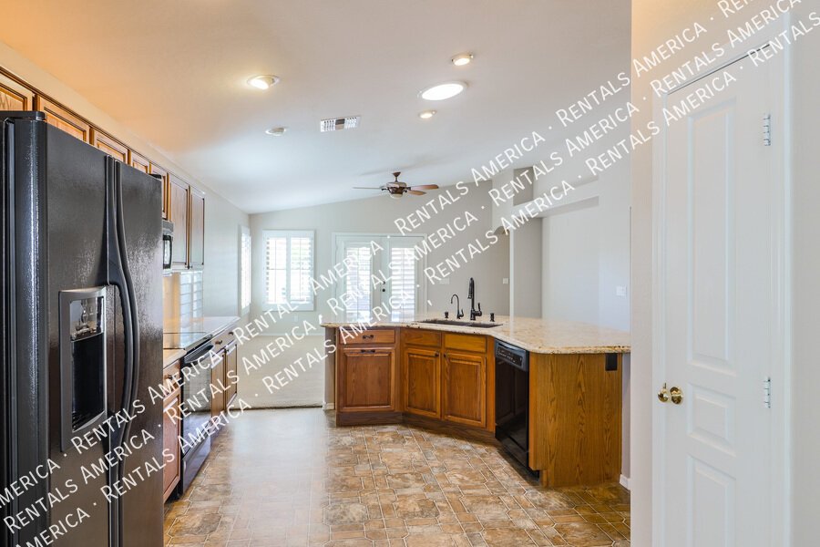 Queen Creek home on a golf course! property image
