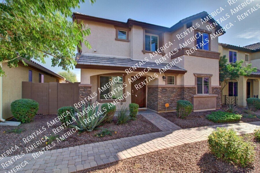 COMING SOON! 3BD  2.5 BA  W/ Loft & Bonus Room located in Vincenz! property image