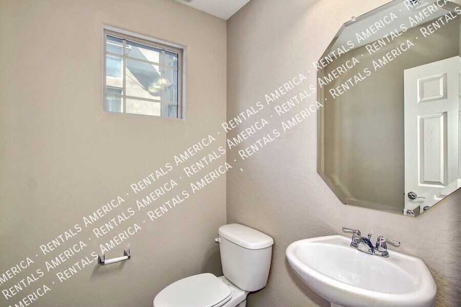 COMING SOON! 3BD  2.5 BA  W/ Loft & Bonus Room located in Vincenz! property image