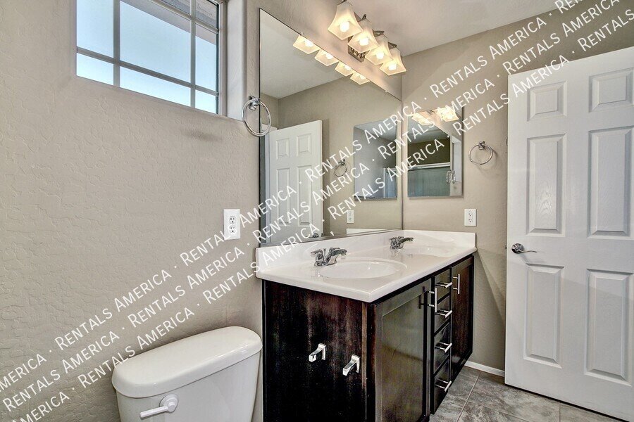 COMING SOON! 3BD  2.5 BA  W/ Loft & Bonus Room located in Vincenz! property image