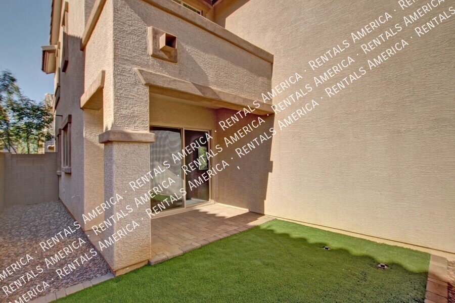 COMING SOON! 3BD  2.5 BA  W/ Loft & Bonus Room located in Vincenz! property image