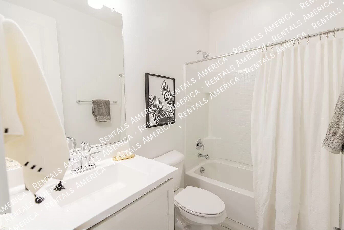 Available 3 Bedroom 2.5 Bath Tempe Townhome property image