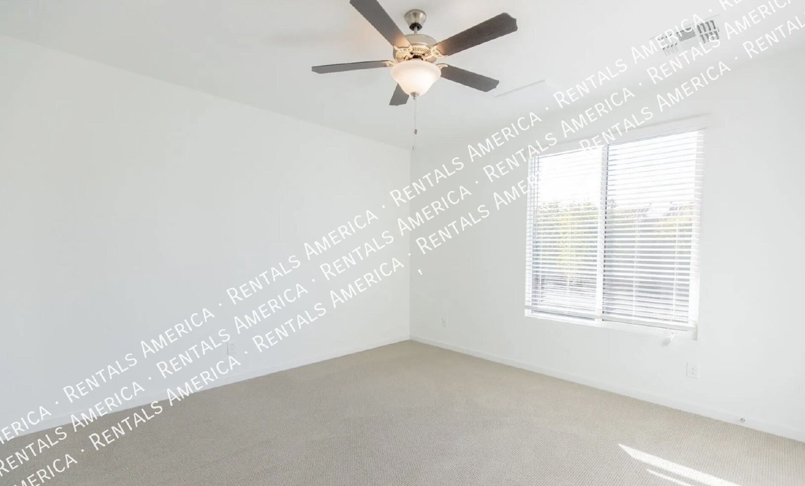 Available 3 Bedroom 2.5 Bath Tempe Townhome property image