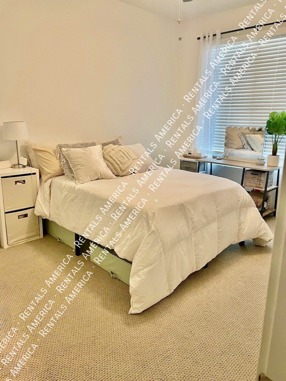 Available 3 Bedroom 2.5 Bath Tempe Townhome property image