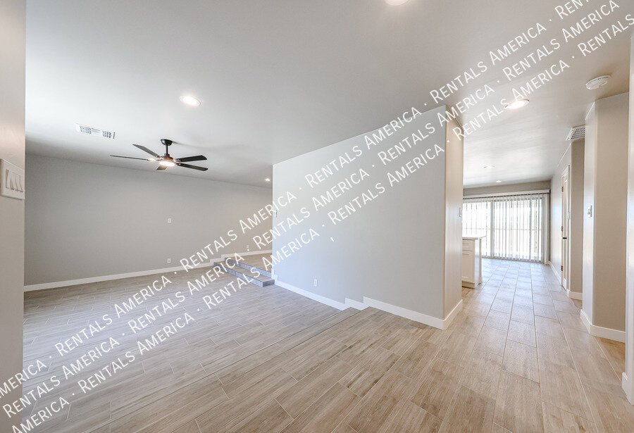 Stunning South Mountain Views in a Quiet, Upscale Neighborhood property image