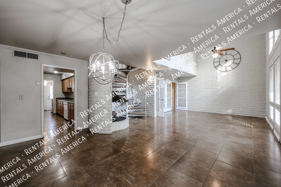 3 BEDROOM CONDO-HEART OF SCOTTSDALE property image