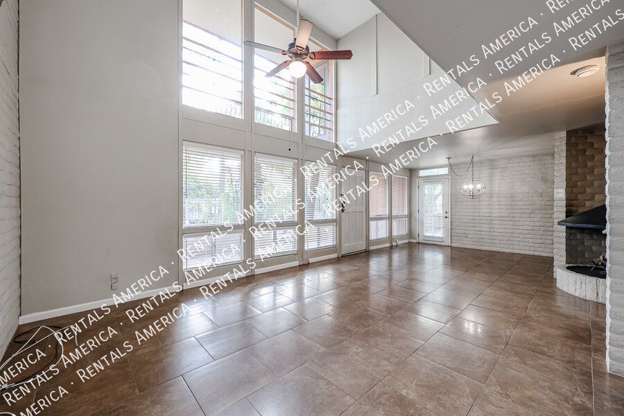 3 BEDROOM CONDO-HEART OF SCOTTSDALE property image