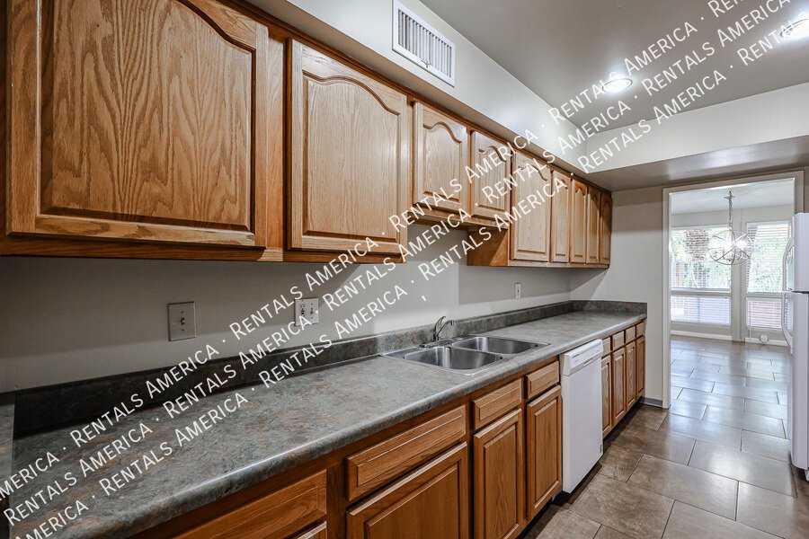 3 BEDROOM CONDO-HEART OF SCOTTSDALE property image
