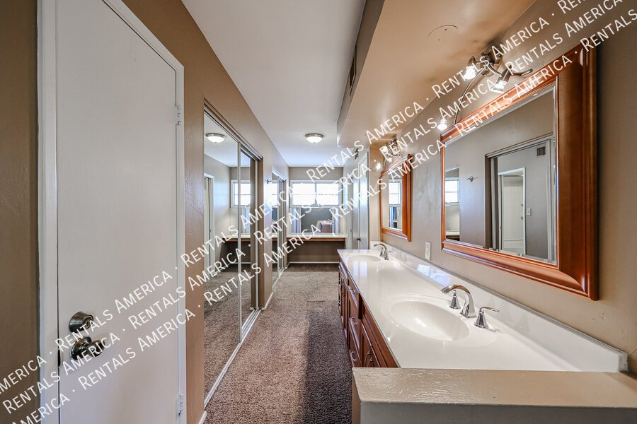 3 BEDROOM CONDO-HEART OF SCOTTSDALE property image