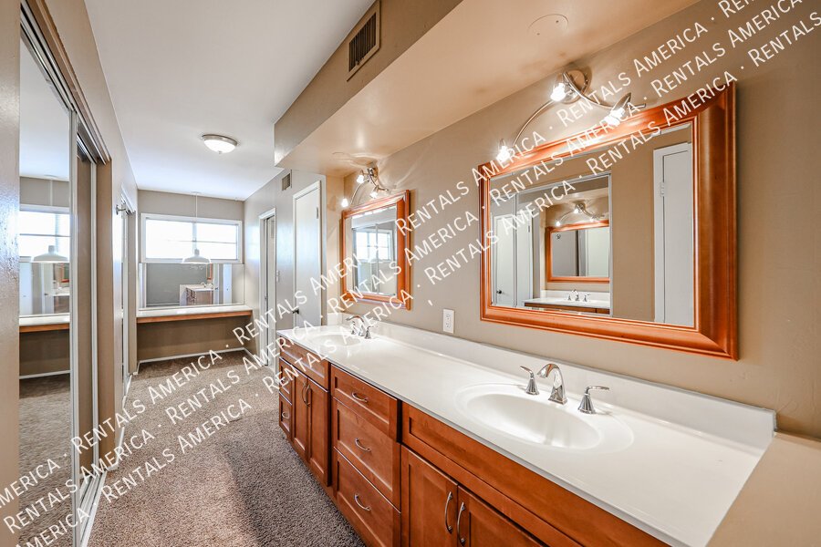 3 BEDROOM CONDO-HEART OF SCOTTSDALE property image