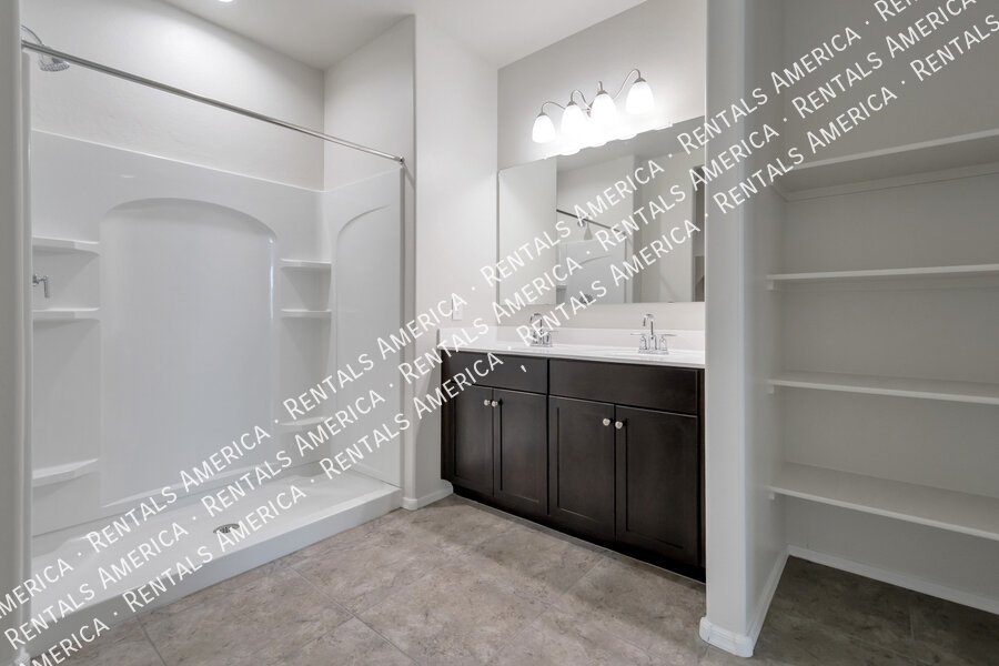 Move in Ready! & Special Offer! property image