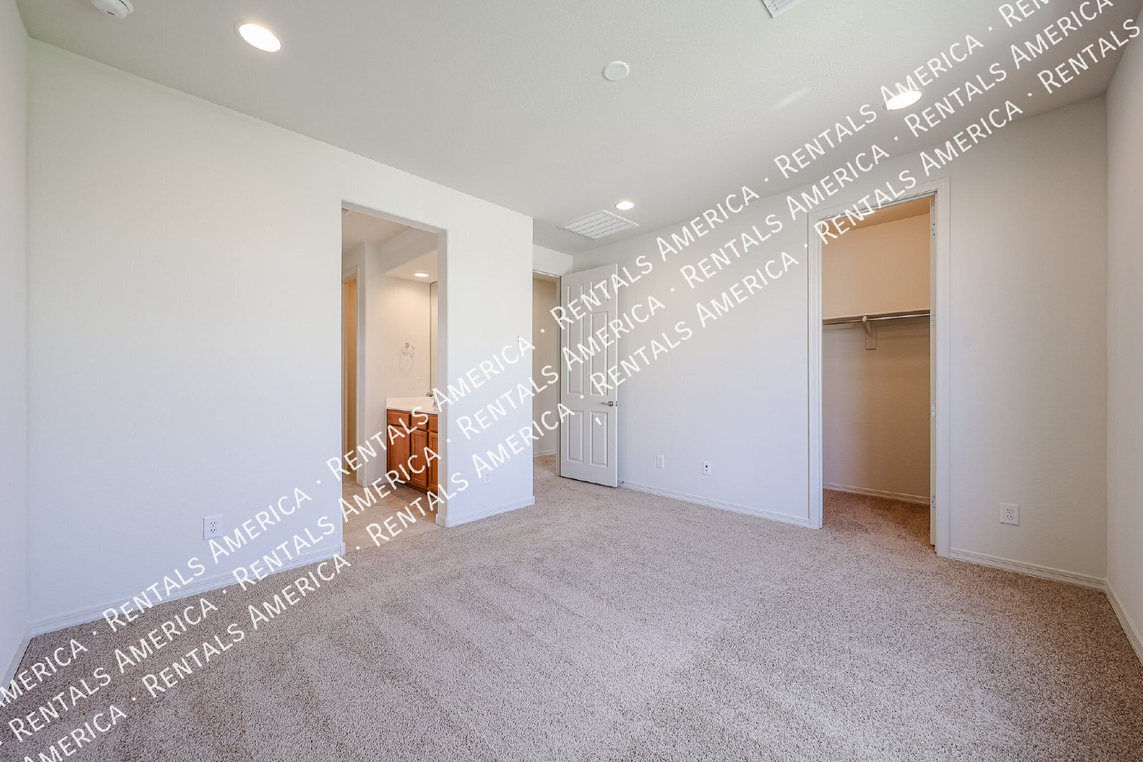 Stonehaven, 3-bedroom, 2 bath property image