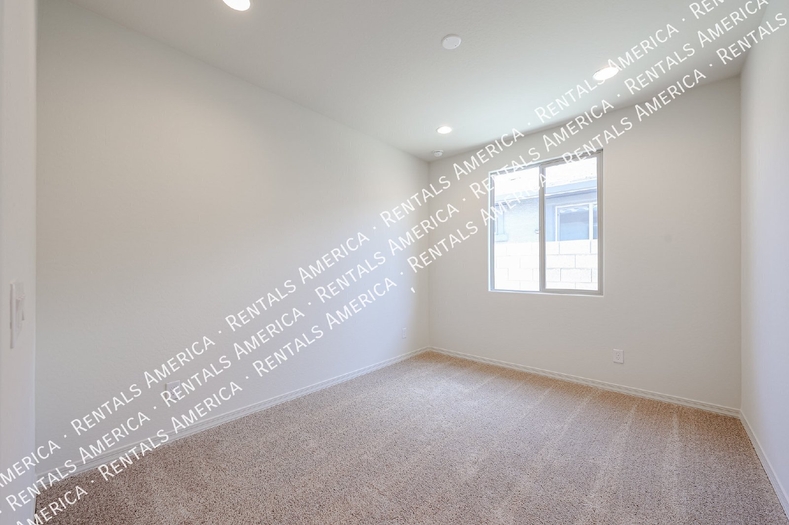 Stonehaven, 3-bedroom, 2 bath property image