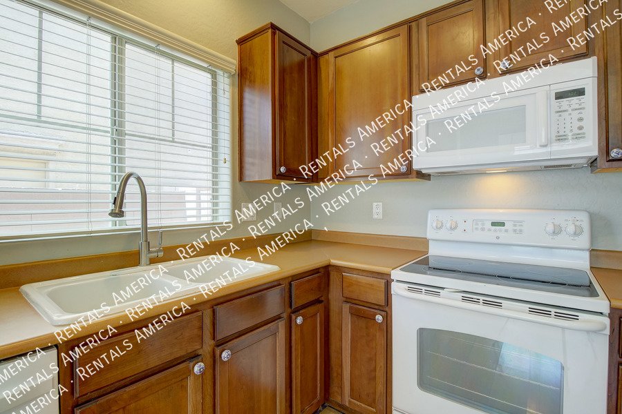 Wonderful 3 bedroom home with 2.5 baths!!! property image
